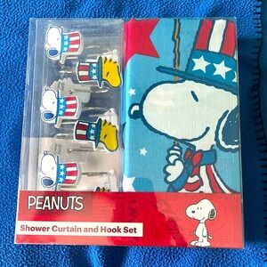 Peanuts, patriotic, shower, curtain, and hook set! 😃🥳🇺🇸🎇